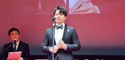 段奕宏22岁是什么年纪