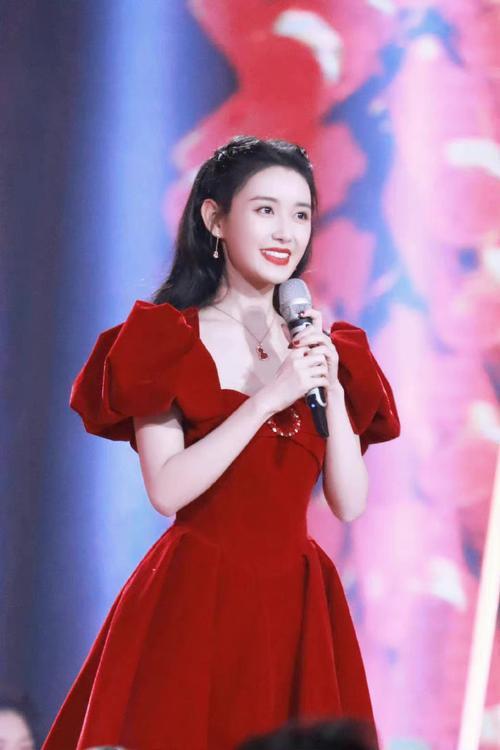 春晚蒋依依表演什么节目