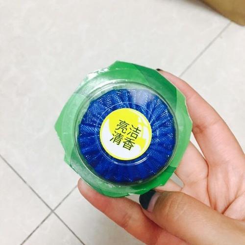 蓝洁灵弄手上了怎么洗掉