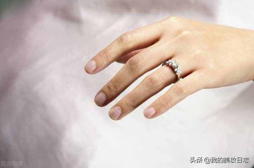 女人婚戒一般戴哪只手