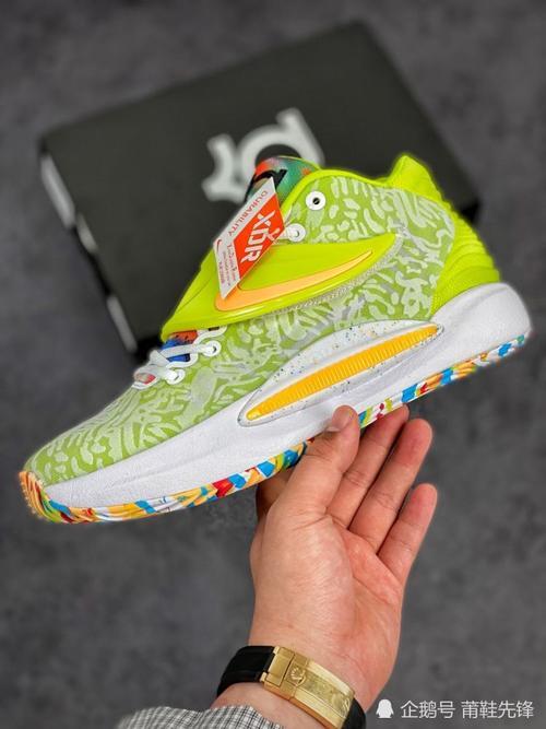 kd14魔术贴剪掉是什么样子的