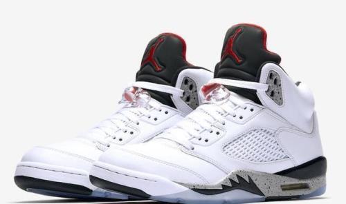 aj3和aj4鞋型哪个好看
