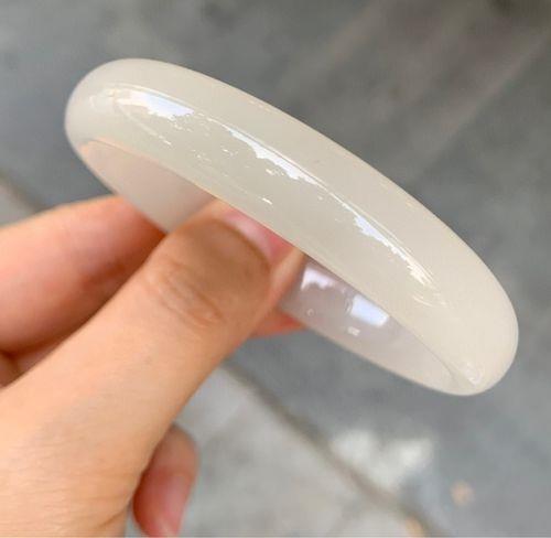 和田玉越冰透越好吗