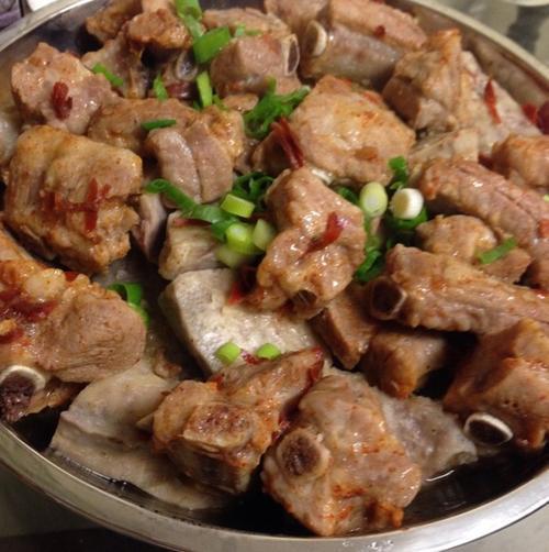 香芋蒸排骨的家常做法