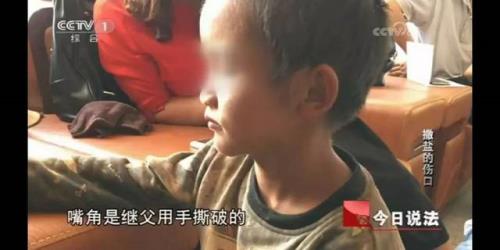 女儿可以和继父单独生活吗