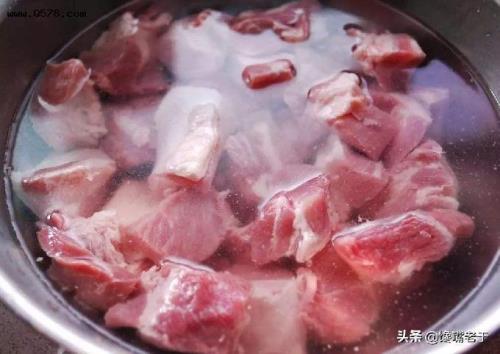 炖排骨放什么料比较合适