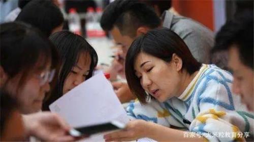 今年考研45万人弃考是真的吗