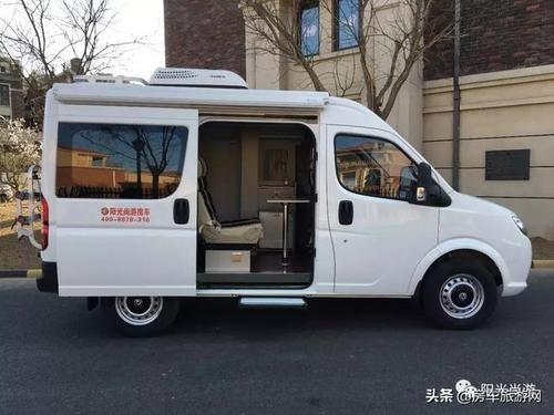 7-8米b2可开的房车