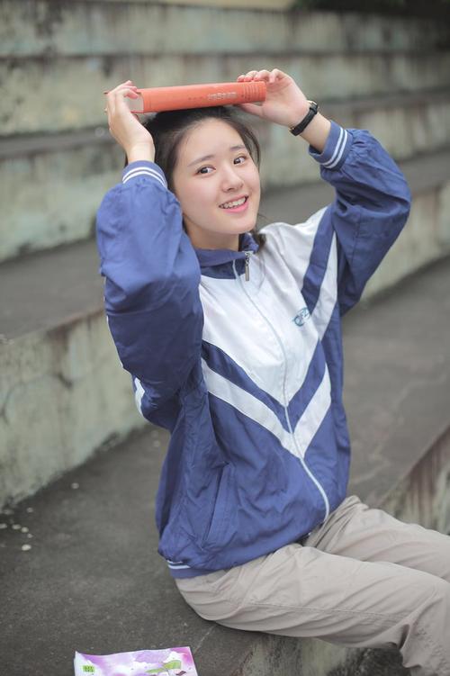 东方卫视赵露思第几个出场