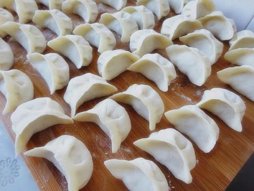 30斤饺子大慨包多长时间一个人