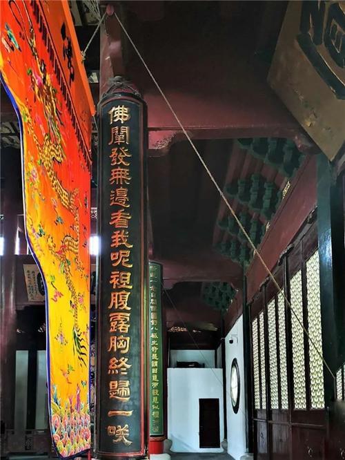 上海灵隐寺门口的对联