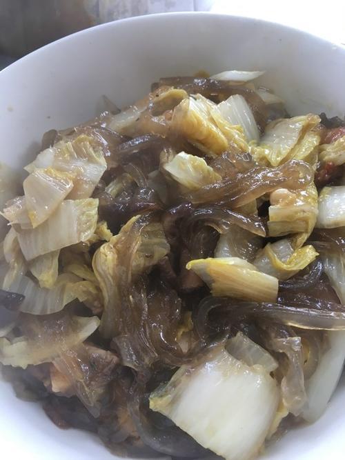 白菜炖粉丝是怎么做的