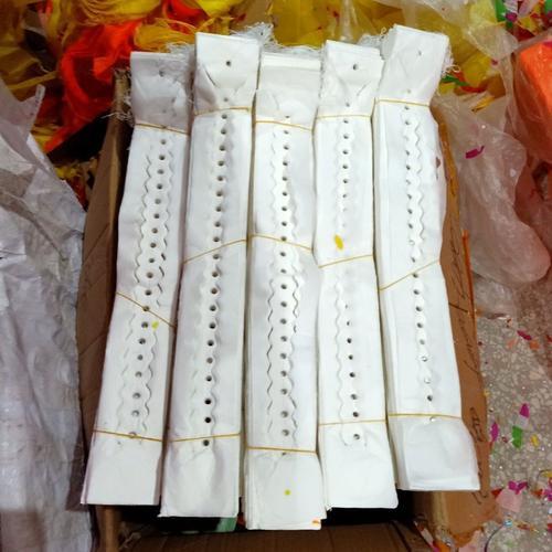 坟头上挂屁帘，是什么意思