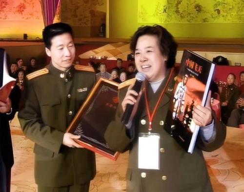 大春凌桂明的妻子