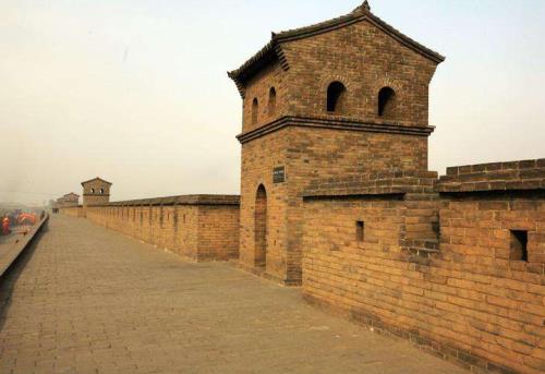 古代城墙一般有多少米高