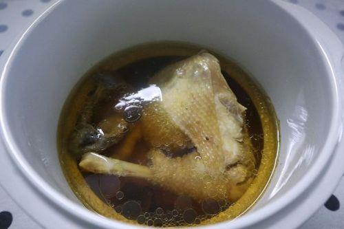 炖鸡汤需要什么调料