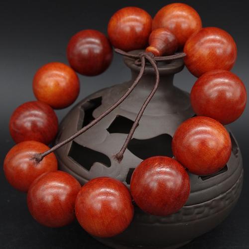 血王果手串的功能