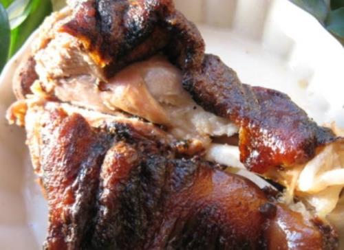 肘子大的好还是小好