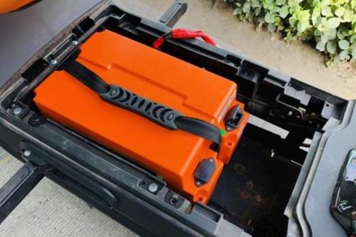 爱玛mxs用什么电池