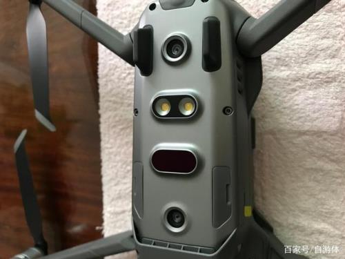 御2可以直接在无人机上充电吗