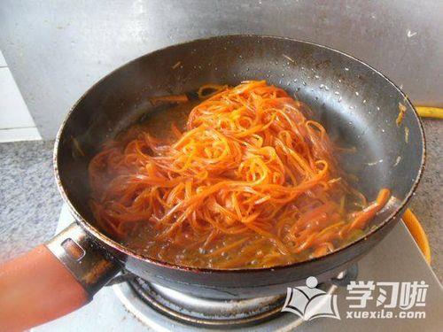 素炒红萝卜的家常做法
