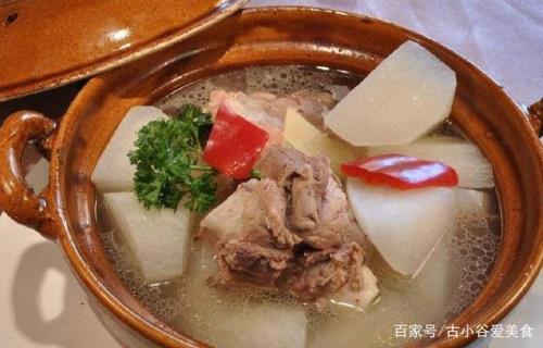 怎么样炖煮猪骨头萝卜汤