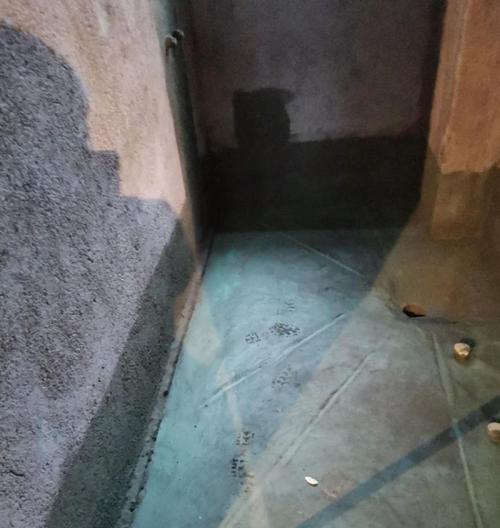 卫生间砸了重新做防水要做多高