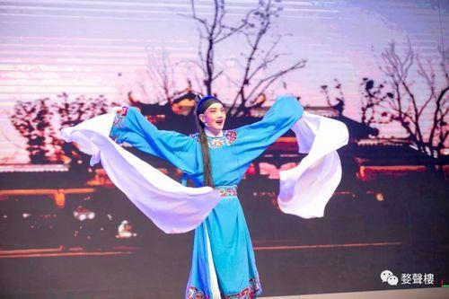 夏鸣星在长临戏楼唱了什么戏