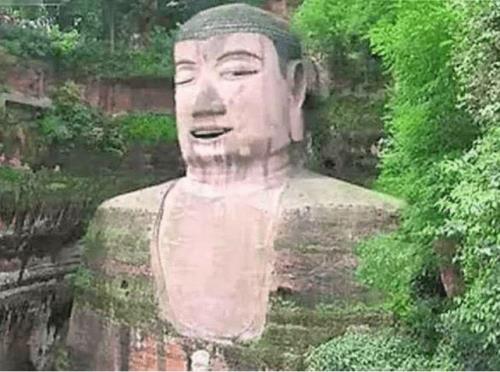 乐山大佛闭眼事件是真的吗
