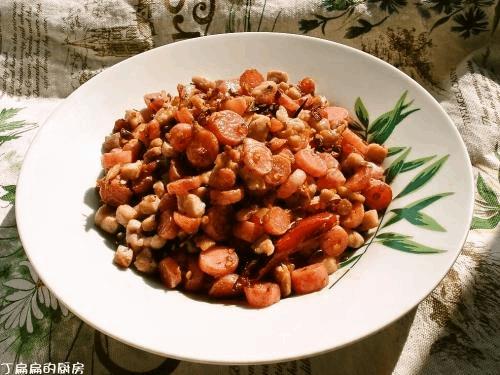 萝卜丁黄豆丁肉丁的做法