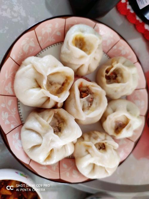 牛肉包子怎样调馅好吃