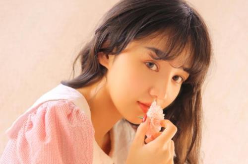 天蝎女爱上一个人的表现