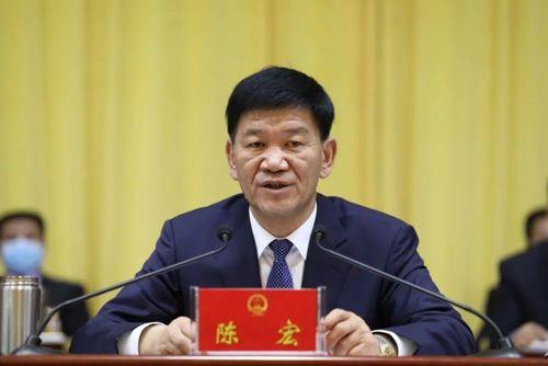 人大主任中宁小玲的扮演者