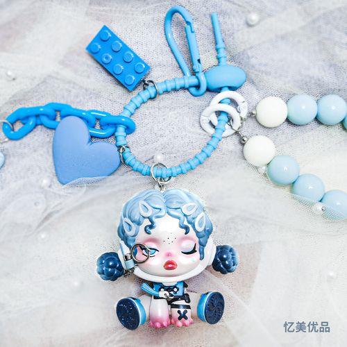 泡泡玛特头像挂件怎么弄