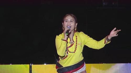 央金兰泽为你等待原唱