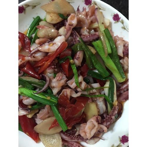 重庆泡椒鱿鱼的做法