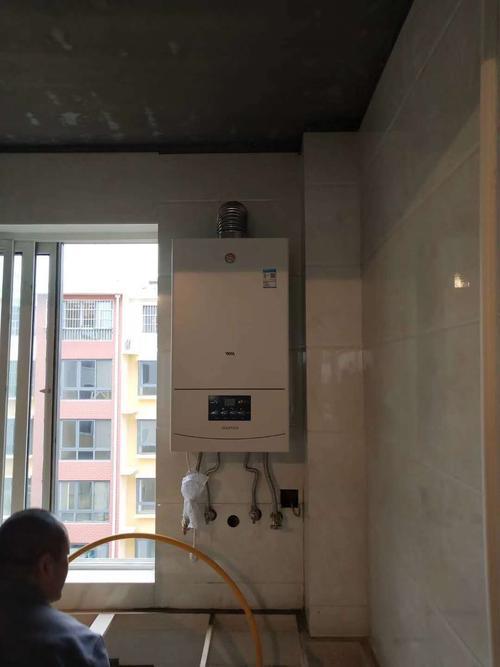 燃气壁挂炉烧地暖要每天开关吗