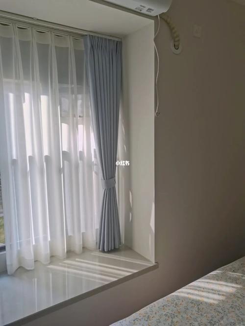 飘窗窗帘怎么做有垂感