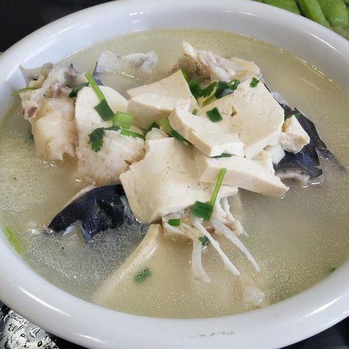 鱼头豆腐汤怎么做的