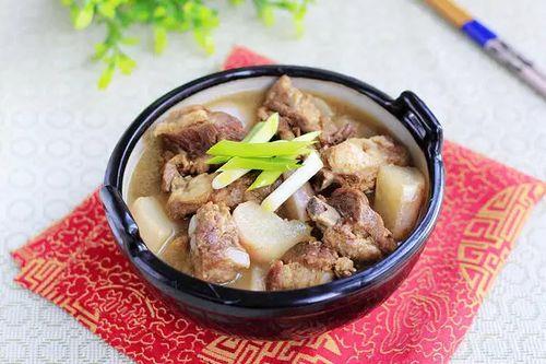 排骨可以和青萝卜炖吗