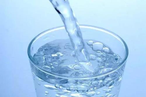 碳化水和纯净水有什么区别