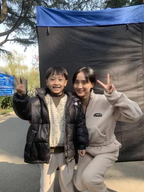 卢昱晓和卢洋洋是姐妹吗