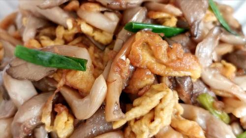 平菇配啥菜炒