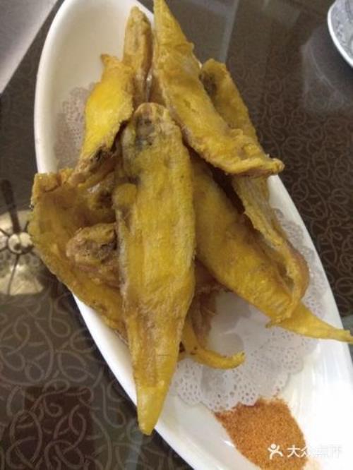 炸舌头鱼的做法