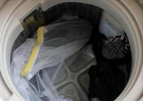 衣服被洗衣机搅破了怎么补