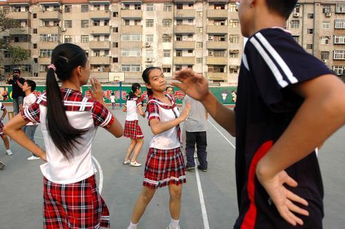 跳热舞是什么意思