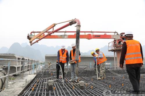 20公分厚混凝土需要振捣吗