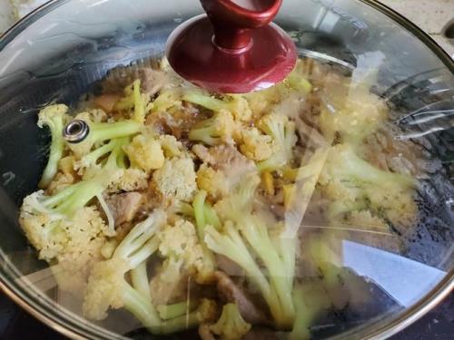 京花炒肉的做法