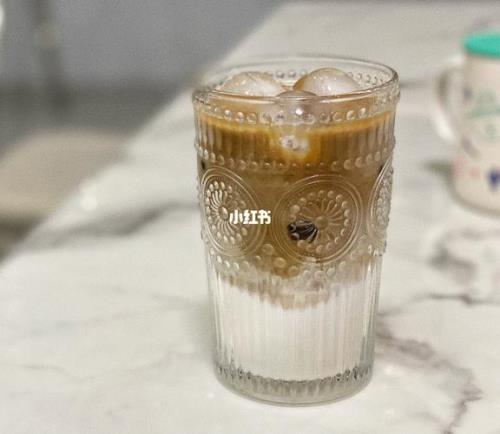 瑞幸生椰拿铁热量