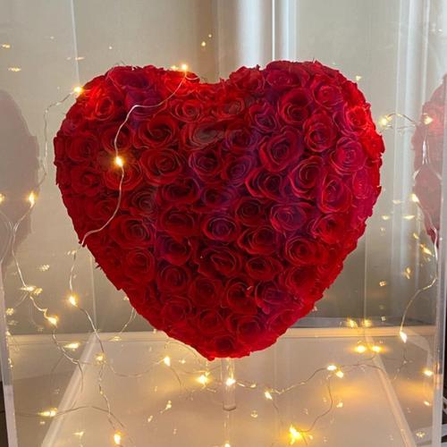 永生玫瑰花放那个位置最好